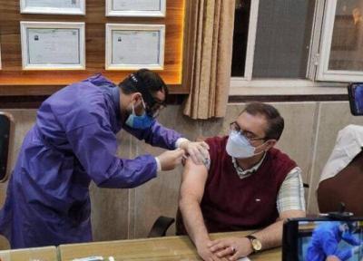 خبرنگاران مرحله دوم واکسیناسیون کووید 19 کادر درمان در خراسان شمالی انجام شد